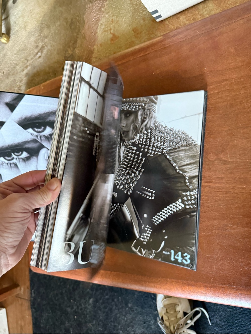 Authentic Taylor Swift Reputation Tour VIP Tour Book - Picture 6 of 9